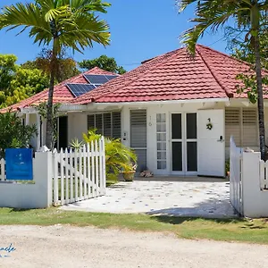 Holiday home Sea Miracle Villa/beach, Silver Sands